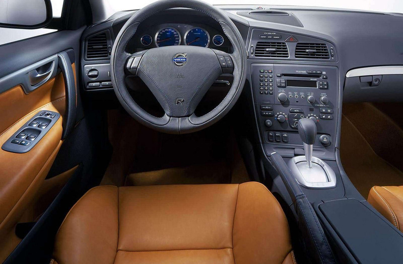 Illustration for article titled I'm The Volvo V70 R